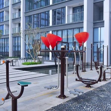 Luxury Apartment In Vinhomes Metropolis Hanói Exterior foto