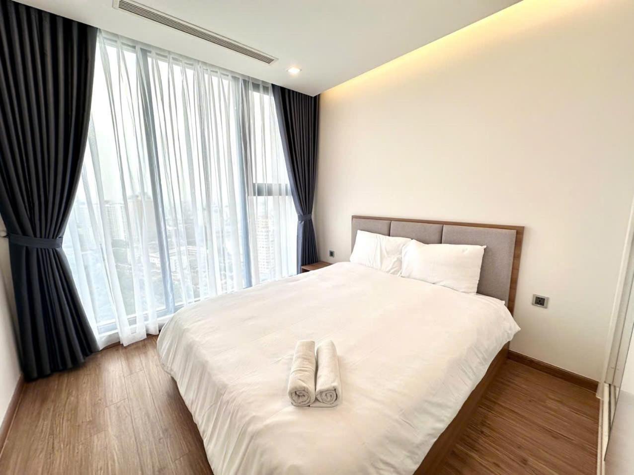 Luxury Apartment In Vinhomes Metropolis Hanói Exterior foto