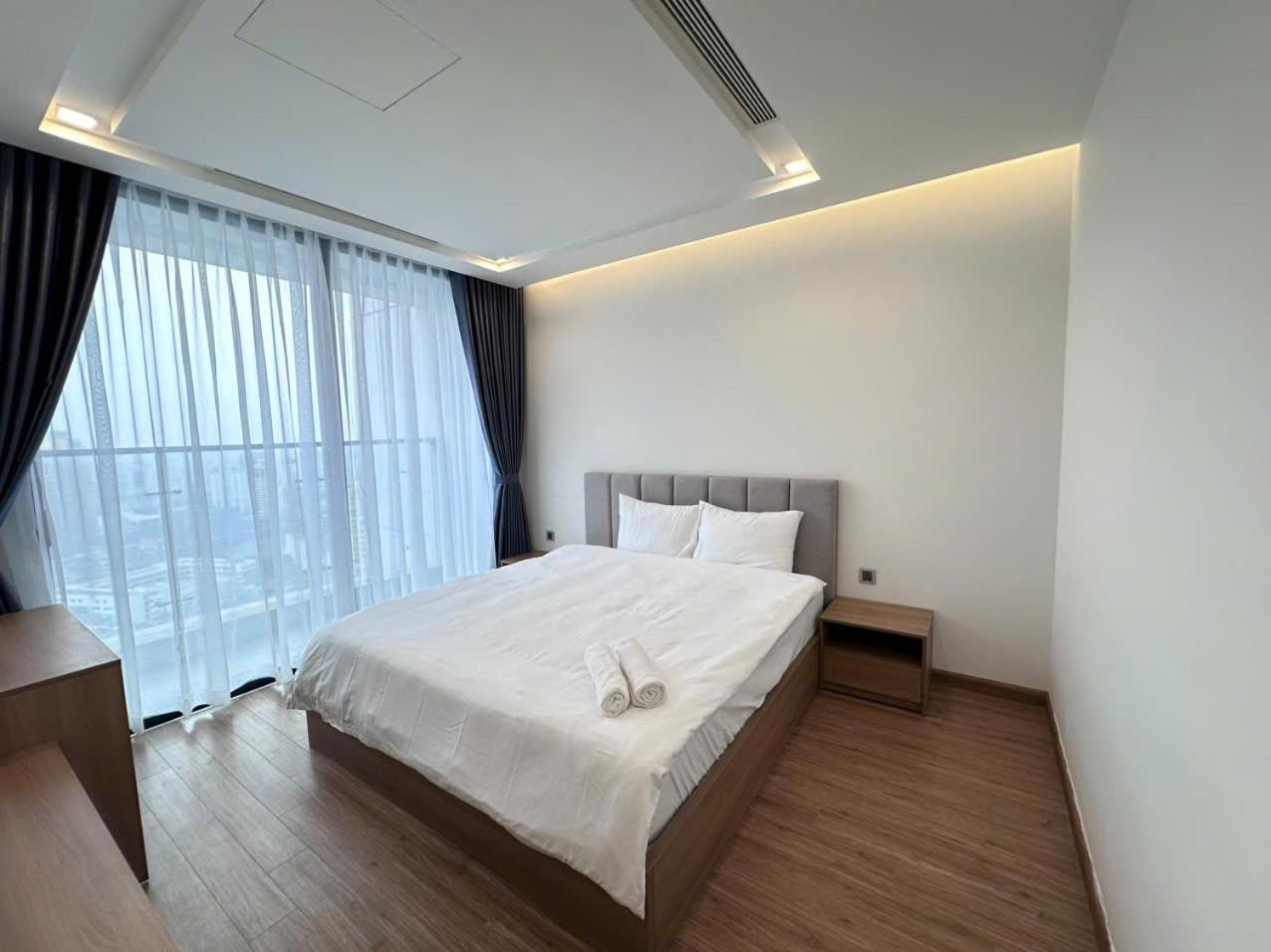 Luxury Apartment In Vinhomes Metropolis Hanói Exterior foto