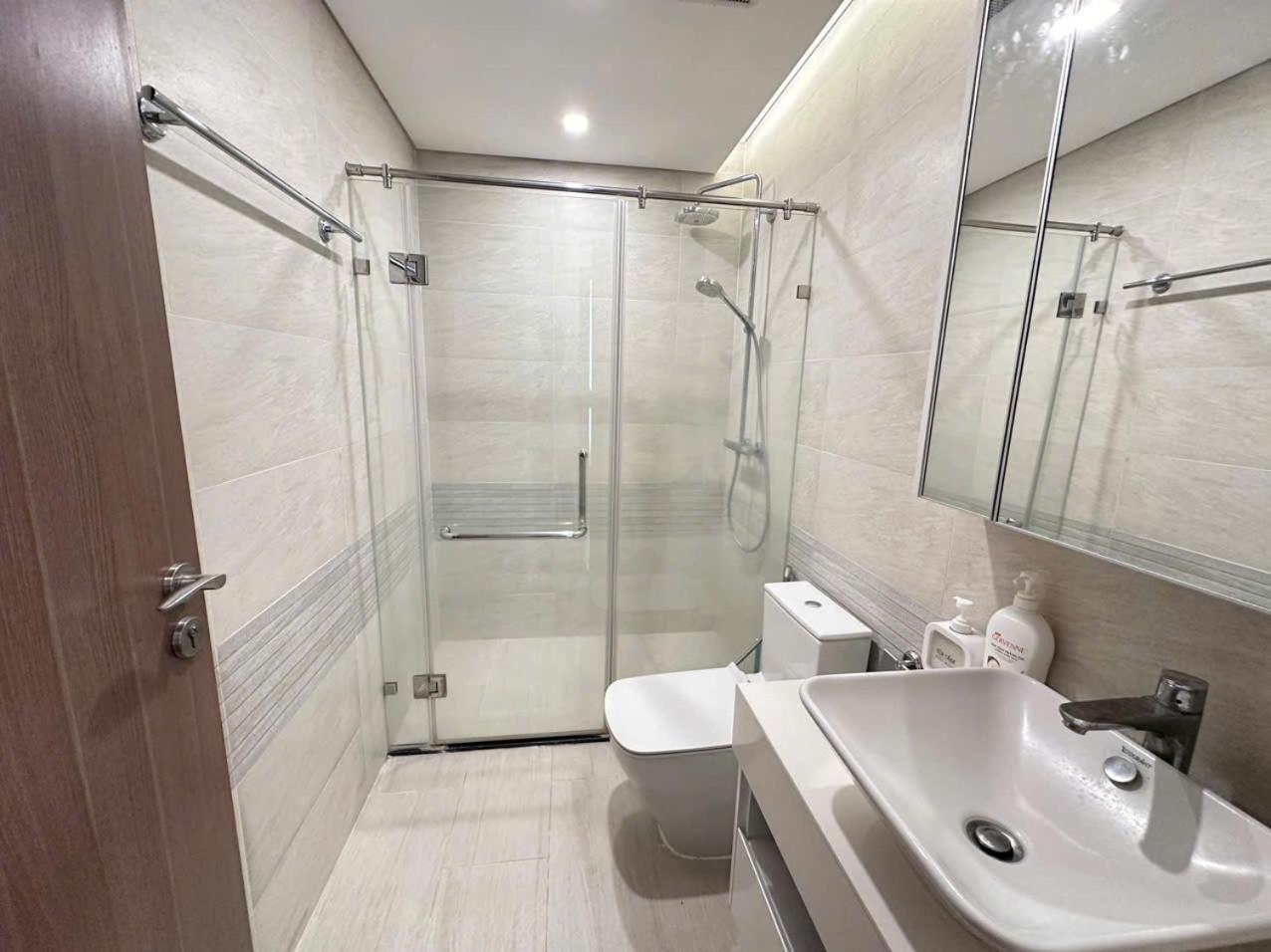 Luxury Apartment In Vinhomes Metropolis Hanói Exterior foto
