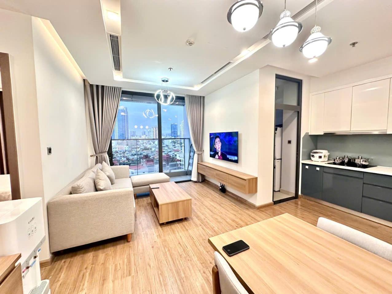 Luxury Apartment In Vinhomes Metropolis Hanói Exterior foto