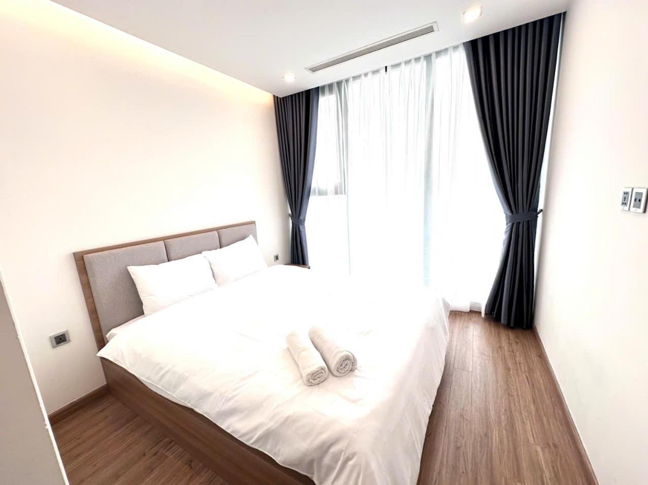 Luxury Apartment In Vinhomes Metropolis Hanói Exterior foto