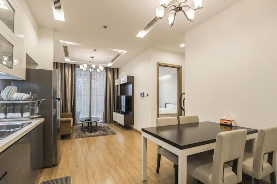 Luxury Apartment In Vinhomes Metropolis Hanói Exterior foto