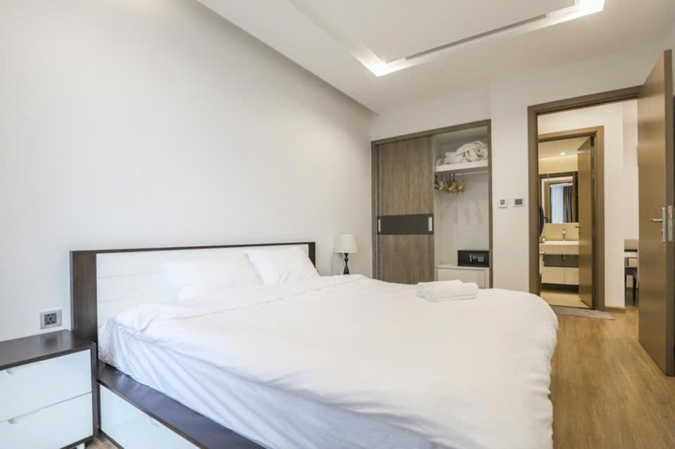 Luxury Apartment In Vinhomes Metropolis Hanói Exterior foto