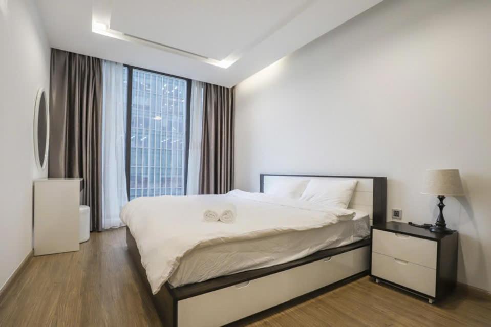 Luxury Apartment In Vinhomes Metropolis Hanói Exterior foto